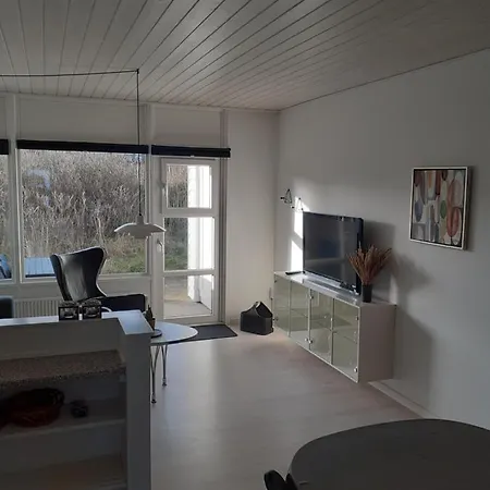 Apartment Henne Strand. 200m Fra Vesterhavet Henne Strand